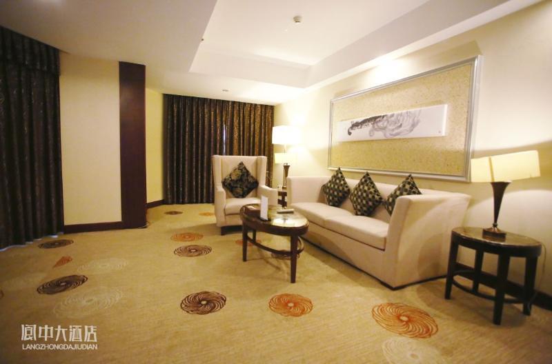Langzhong Grand Hotel Shahepu Exterior foto